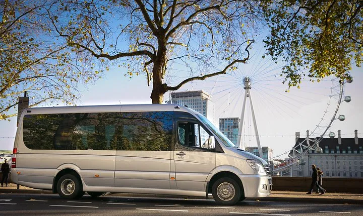 Private Minibus Arrival: Stansted to Central London