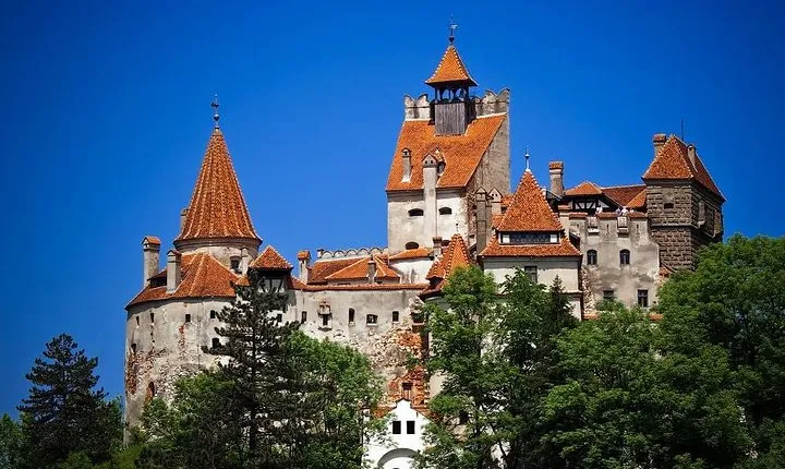 Castles of Transylvania: Private Day Trip from Bucharest