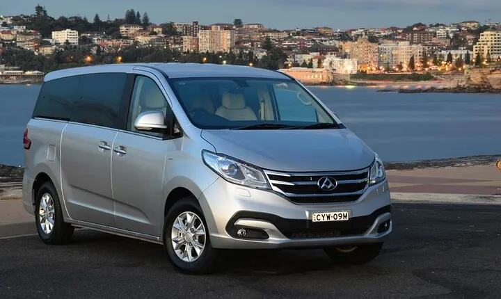 Private Charter Transfer between Cairns and Port Douglas