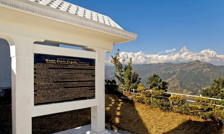 Day Hike to World Peace Stupa from Pokhara with Guide