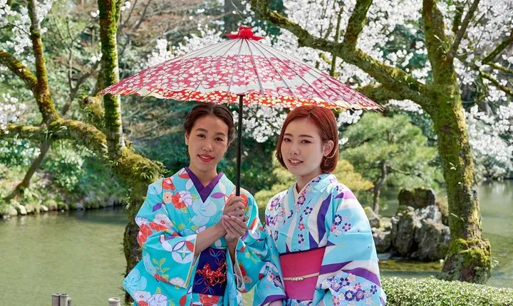 kimono rental : JPY 6,050~