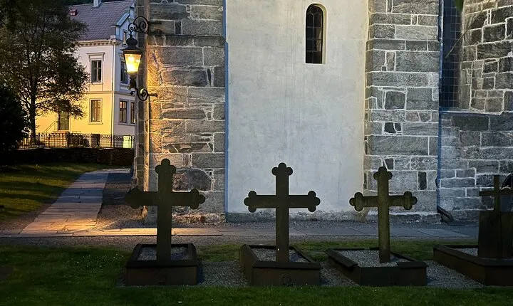 Audio Walking Tour in Bergen Famous Ghosts Location