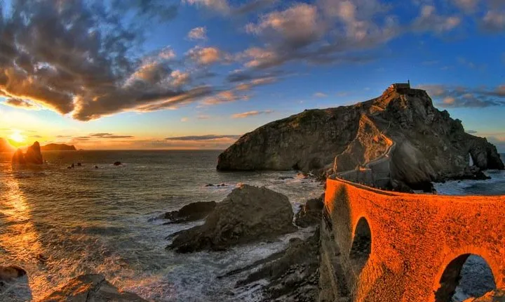 Game of Thrones Experience: Basque Country Coast Private Tour