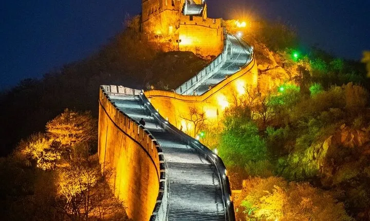 Ticket of Badaling Great Wall with Performances and Light Show