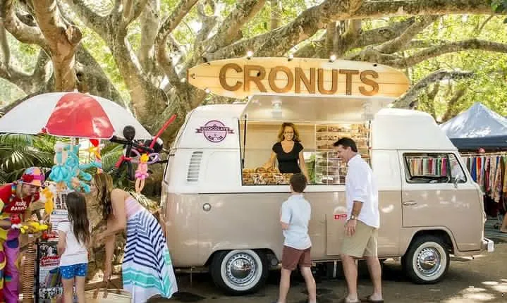 Eumundi Markets Bus Transfer: Mooloolaba Sunshine Coast & Noosa