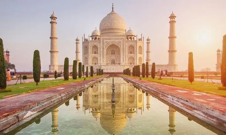 Same Day Taj Mahal Sunrise Tour from Delhi