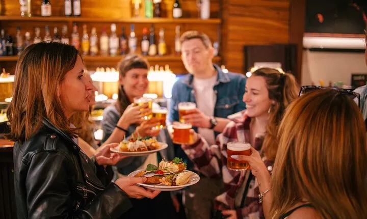 Madrid Tapas Tour with Dinner and Drinks