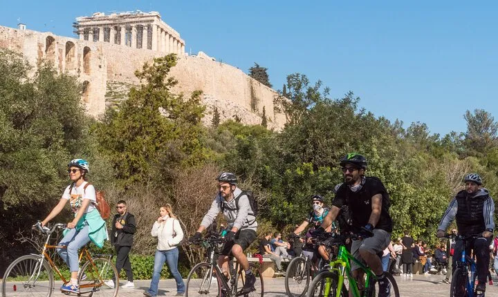 Explore Athens Historical Centre by Bike