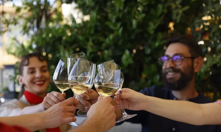 Yummy and Yiamas, Greek Food and Wine Pairing in Koukaki