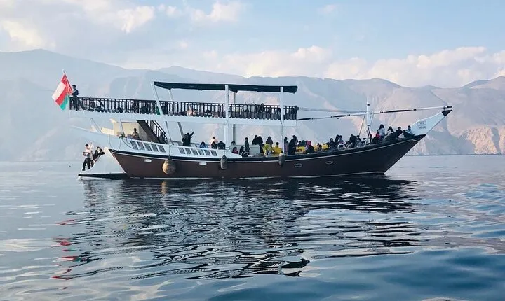 Full-Day Mussandam Cruise with Lunch Dibba