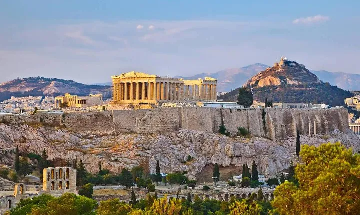 8-Day Classic Greece Tour: Athens, Epidaurus, Mycenae, Olympia, Delphi & Meteora