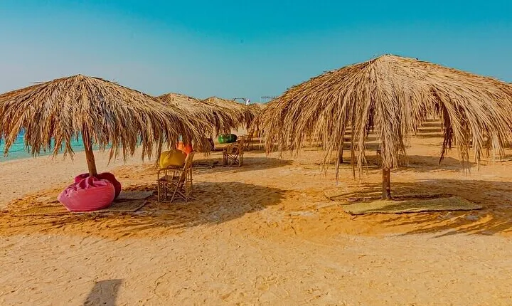 Magawish Island with Glass Boat & Lunch from Hurghada