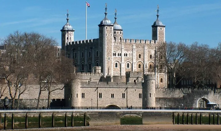 Private Guided Tour: Tower Of London and London Eye (4 hours)