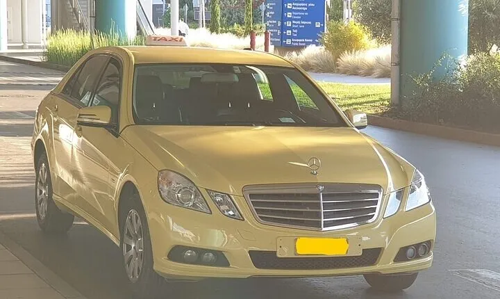 One way Private Transfer Athens City Center to / from Piraeus Port