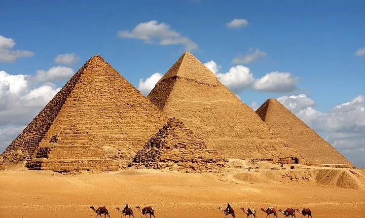 Giza Pyramids, Sphinx, Saqqara and Memphis Private Day Tour