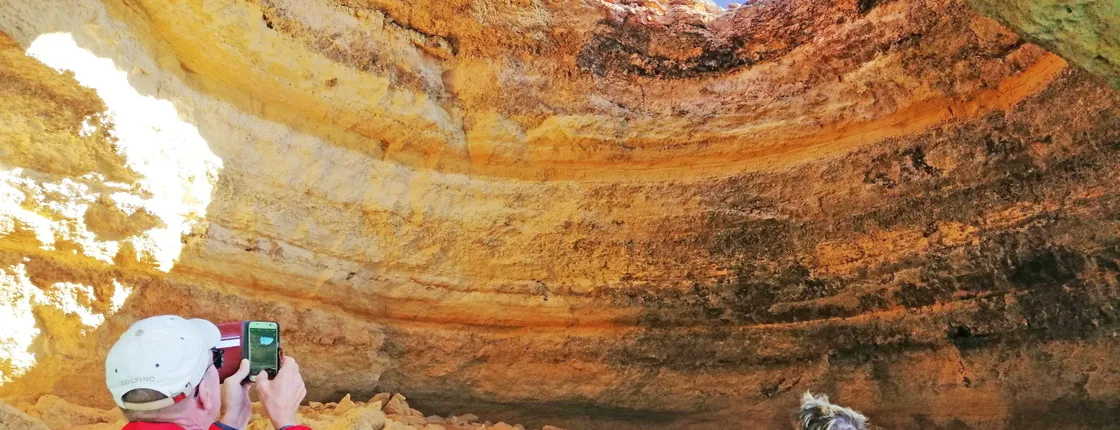 Full caves circuit and coast sightseeing boat from Portimão