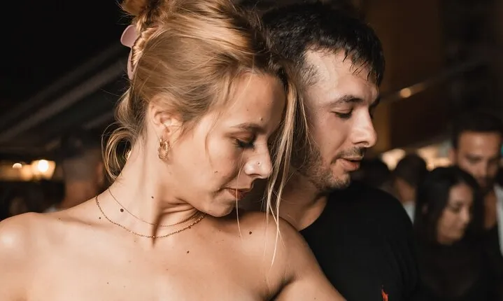 Amsterdam Salsa Lovers Dancing Experience