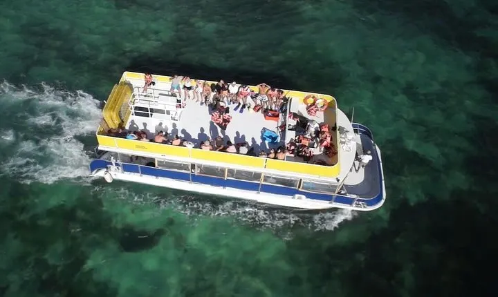 Isla Mujeres Unlimited Open Bar Catamaran, from Playa del Carmen