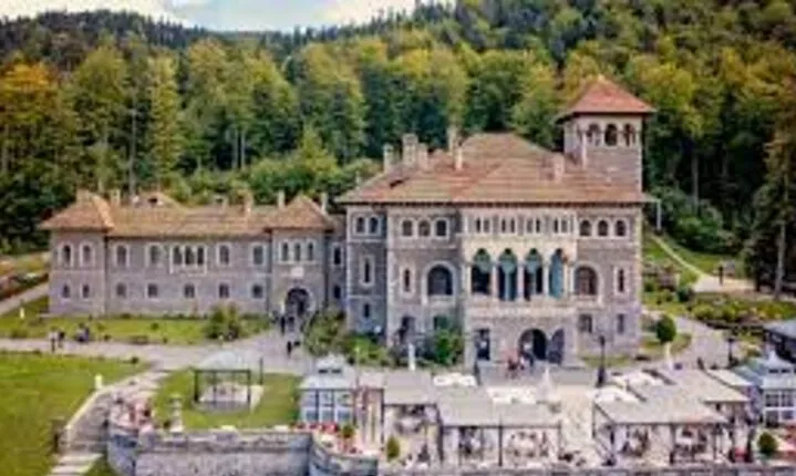 Peles Castle, Cantacuzino Castle and Bran Castle Tour From Brasov
