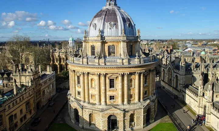 Oxford and Blenheim Palace Day Tour from Southampton
