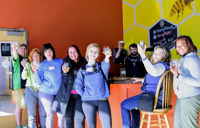 Portland's Evening Craft Beverage Bus Tour