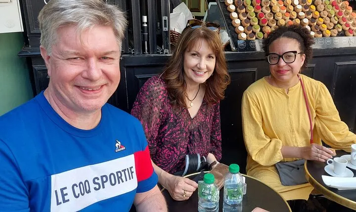 Paris Left Bank and Ile de La Cité Walking Tour with Tastings