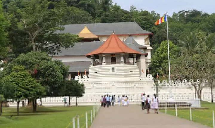 Top four day tours in two days - All Inclusive private tour from Colombo