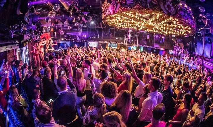 PUB CRAWL IN PRAGUE | Admission Ticket