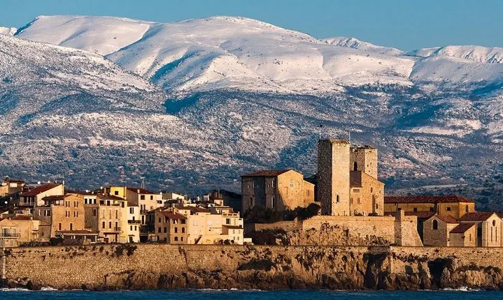 Take you on an unforgettable trip around Cannes and Antibes