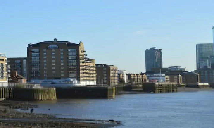 Tales from the Thames Riverbank: A Self-Guided Audio Tour