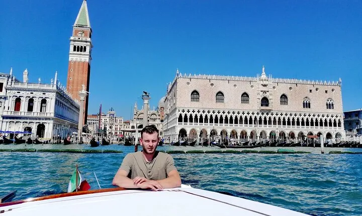 Private Boat Experience: Discover Venice from the Water