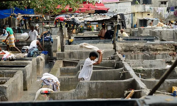 Dhobi Ghat (Open Air Laundry) with Dharavi Slum Guided Tour