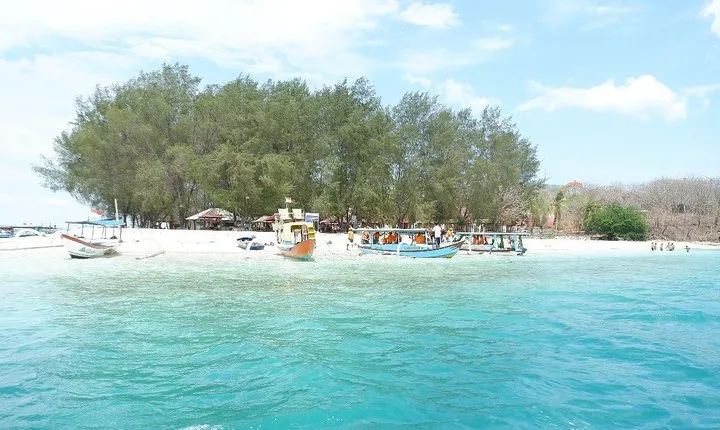 3-Days Lombok,Gili island Tour Hopping around departure from Bali island