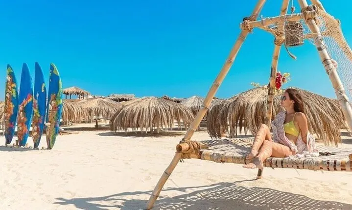 Hula Hula Island Snorkeling with Turkish Bath & Lunch - Hurghada