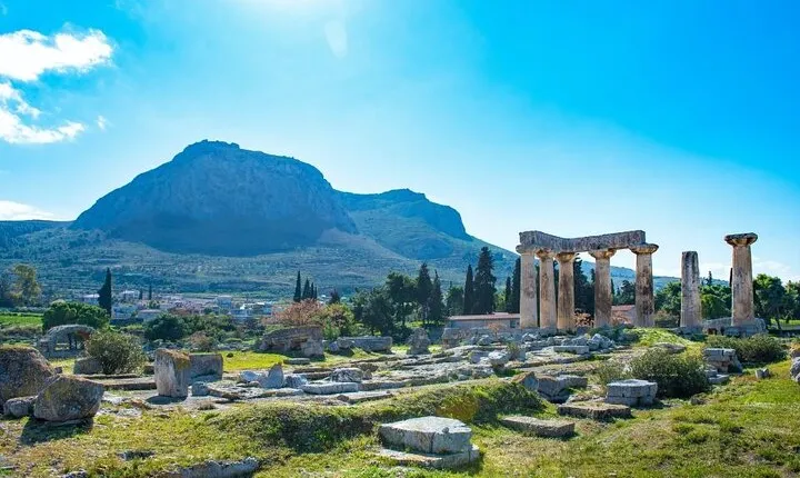 Private Half-Day Tour to Ancient Corinth & Canal from Athens