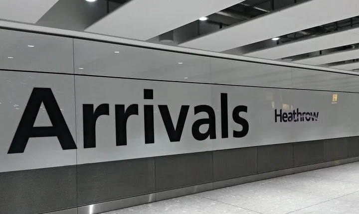 Heathrow Airport to London Transfer in a Private Minivan