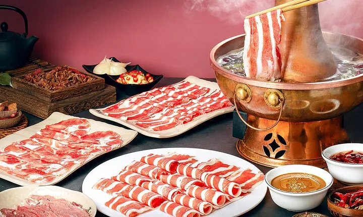 Locals’ Choice: Food & Architecture You Won’t Find in Guidebooks