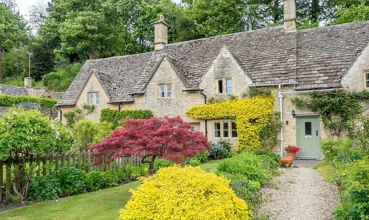 Oxford and Traditional Cotswolds Tour with Private Chauffeur