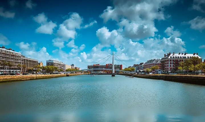 Private day trip from Paris to Le Havre, English speaking driver