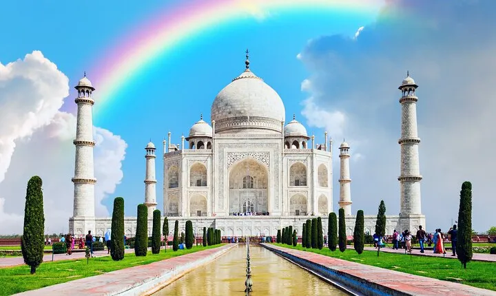 Private Full-Day Taj Mahal and Agra Fort Tour from New Delhi