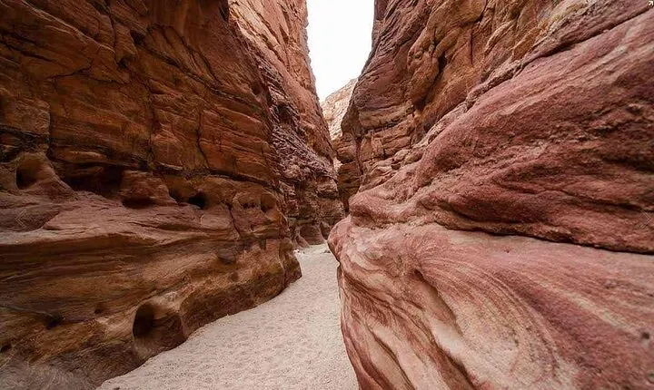 Safari Trip from dahab to Colored Canyon in Nuweiba