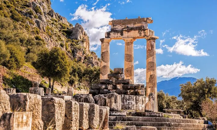 Delphi: Archaeological Site & Museum Ticket with Audio