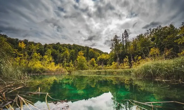 From Split: Self-Guided Plitvice Lakes Day Tour with Boat Ride