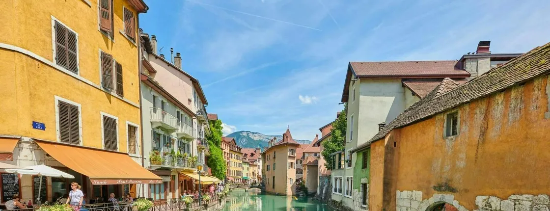Discover Annecy in 1 hour with a local