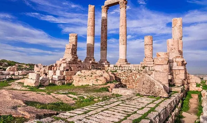 From Amman: Full-Day tour Amman city and desert castles