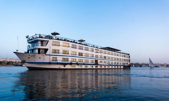 4-night Guided Nile River Cruise Tour from Luxor to Aswan