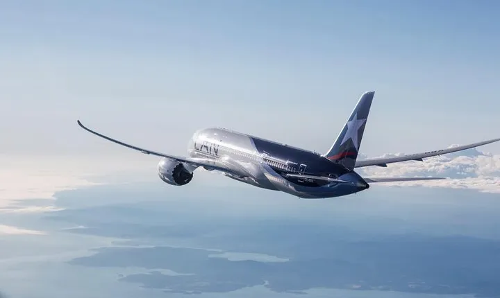 Private Transportation from Santiago to Santiago Airport AMB