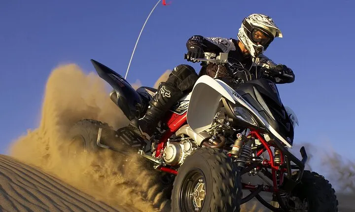 Snowmobile / Quad Bike ATV Tour: Bakuriani to Tabatskuri Lake with Driver-Guide