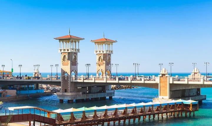 5-Day Private Tour: Giza, Cairo, and Alexandria with free Airport Transfers