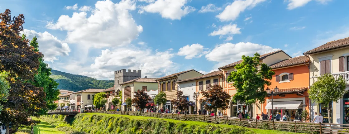 Shuttle bus to Barberino Outlet